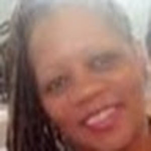 Meet your Posher, Roxanne